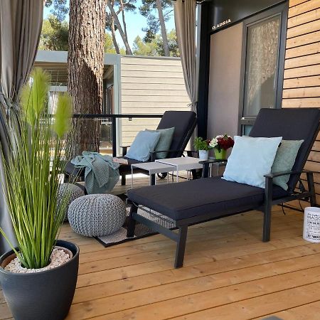 Harmonia Mobile Home Ровинь Экстерьер фото