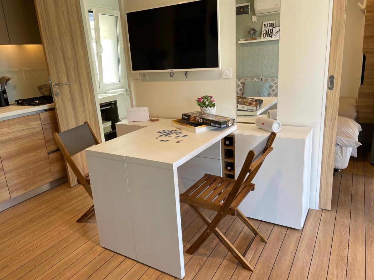 Harmonia Mobile Home Ровинь Экстерьер фото