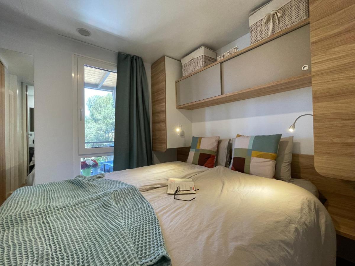 Harmonia Mobile Home Ровинь Экстерьер фото